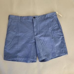 NEW IZOD Men's Blue  Cotton Stretch Saltwater Chino 9.5" Shorts - 40